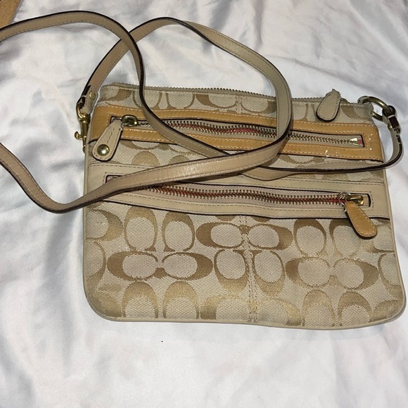 Small COACH Crossbody - Picture 1 of 4